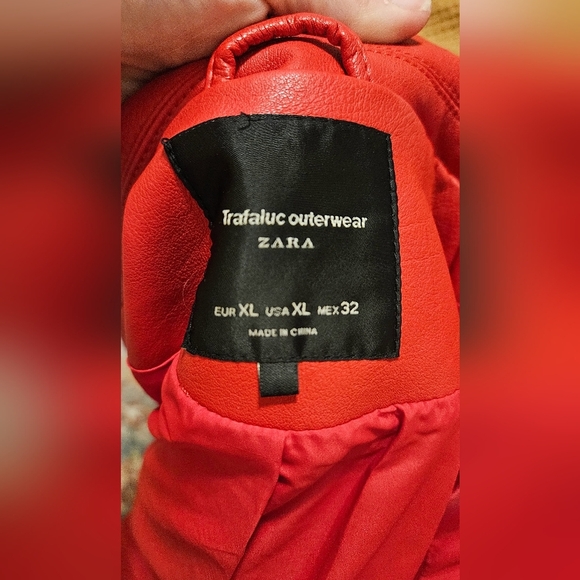 ZARA TRAFALUC Red Moto faux leather jacket. Size XL - Picture 13 of 16